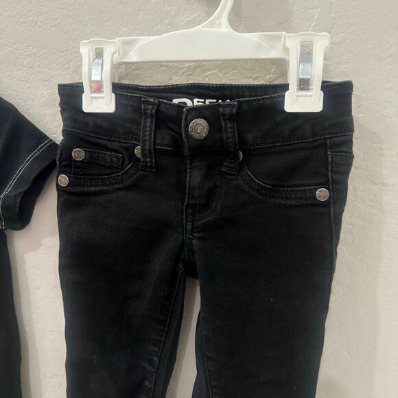 Peek Halloween Glow-in-the-Dark Witch Magic Shirt & Black Jeans Outfit - Picture 4 of 10